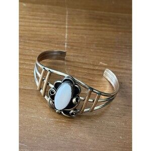 Tawa by JM Navajo 12k Gold Filled Mother Of Pearl Swirl Leaf Cuff Bracelet Vtg